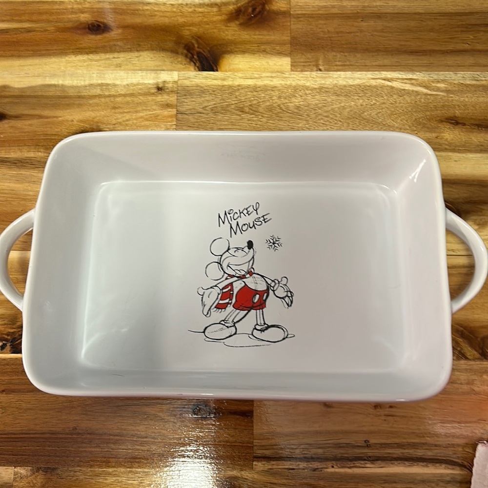 Disney Mickey Mouse casserole dish